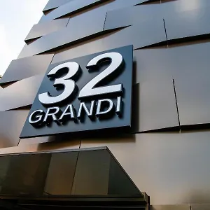  Appart hôtel Grandi 32 Boutique